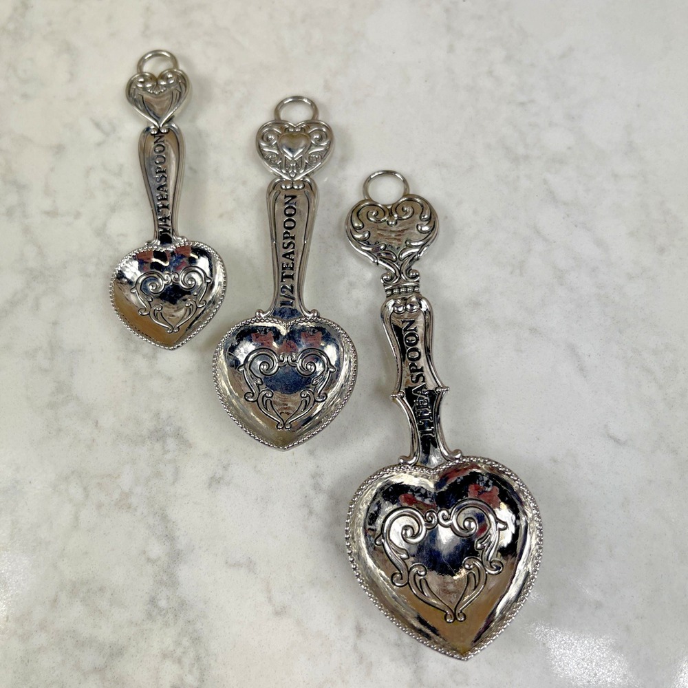 Ganz Metal Hearts Measuring Silver Color Spoons - Set of Three